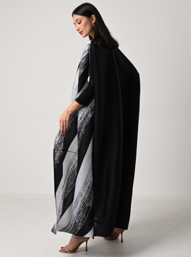 FAB121 - Bisht Pleats Abaya