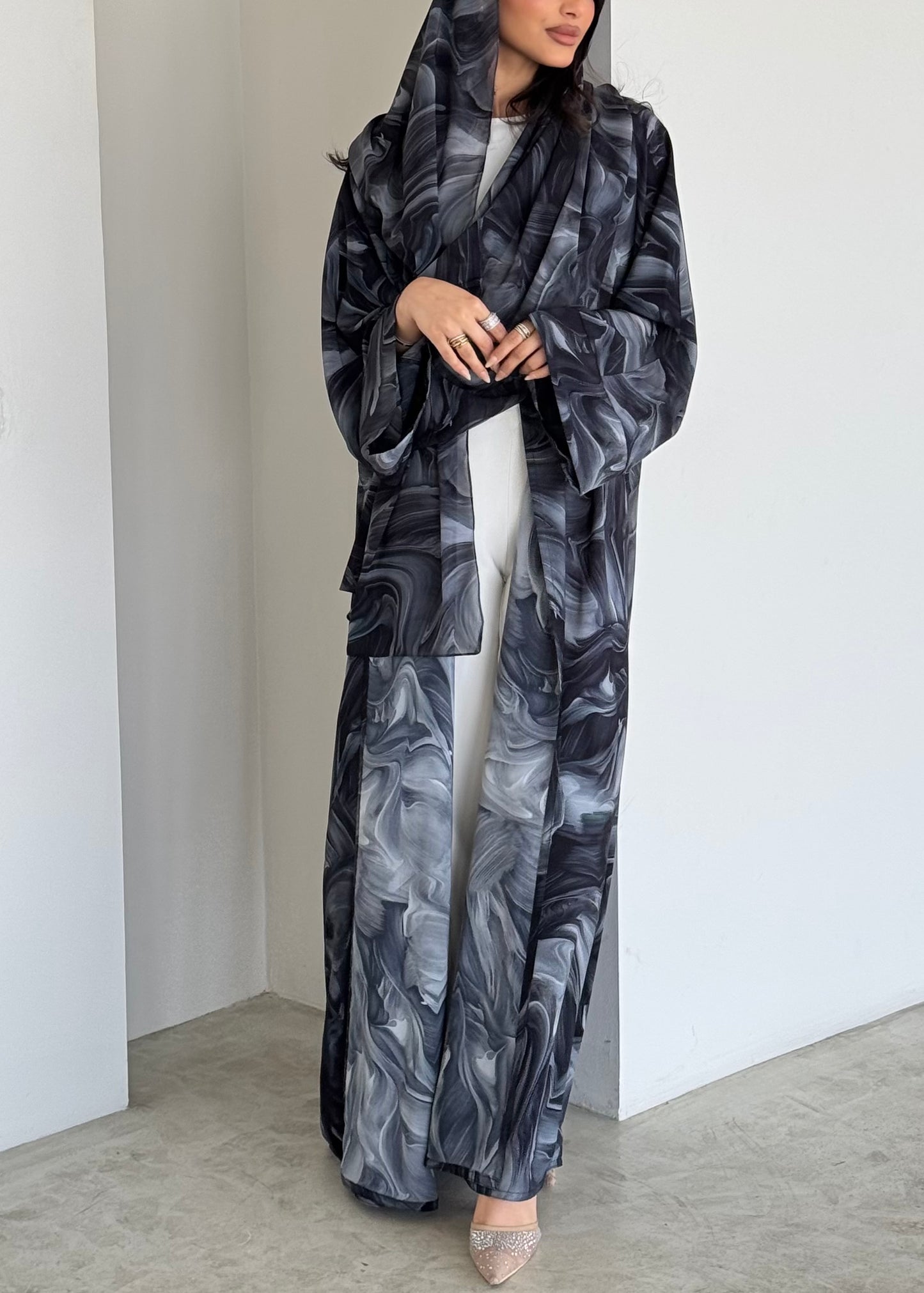 FAB173- Blue Grey Pattern Crepe Summer Abaya with matching headscarf
